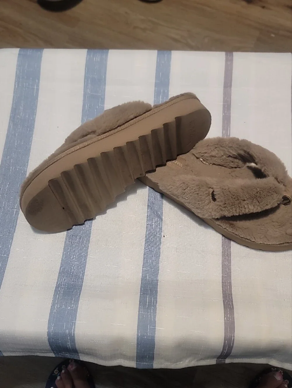 Koolaburra Taupe Furry Platform Flip Flop Slippers